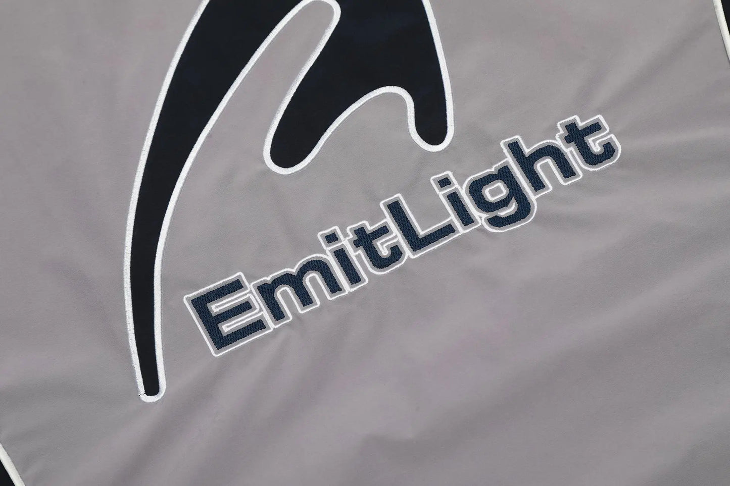 Emit Light Vintage Pullover